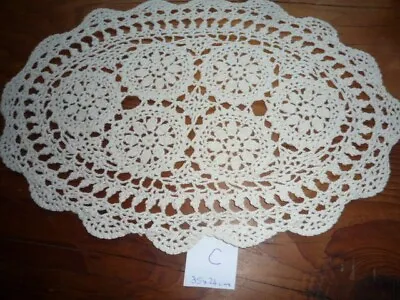 Vintage  Beige / Ecru Hand Crocheted Doiley Traycloth Placemat C • £4.50