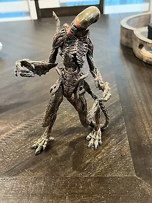 McFarlane Movie Maniacs Figure Warrior Alien  Figure Alien Resurrection Figure • $25