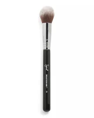 Sigma Concealer Blend Kabuki Brush. F79.  • $29.93