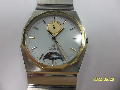 VINTAGE CONCORD Mariner SG Moon Phase 15.12.117 18K BEZEL/ STAINLESS DATE WATCH • $1299