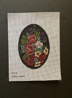 $19.97 • Buy Melissa Shirley Designs Hand-painted Needlepoint Canvas Red Roses In Ribbon