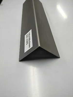 Mild Steel Angle - Equal Angle Iron  100 X100 X 500mm Long 2mm Thick  Protector • £12.59