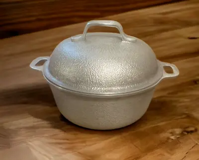 $18.50 • Buy Vintage Century Silver-Seal Cast Hammered Aluminum Pot With Lid 8” Diameter.