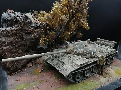 Zvezda 3622 T-62 Soviet Main Battle Tank 1:35 Built & Painted • $90
