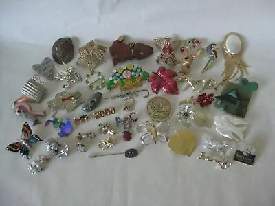 40 Vintage Pins Brooches Pearl Gold Silver Jewelry Rhinestone Wear Crafts Lot  • $39.99