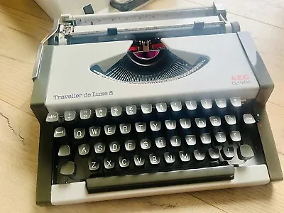 AEG Olympia Traveller De Luxe S Portable Typewriter • £75