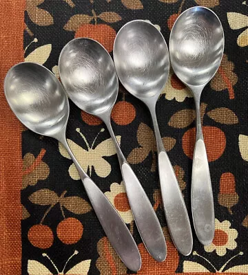 4 LAUFFER MAGNUM Place Oval Soup Spoons Towle 18/8 Stainless Flatware Norway • $40