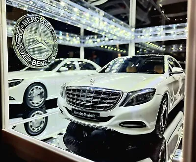 Autoart 1/18 MERCEDES BENZ MAYBACH S-KLASSE S600 WHITE With DISPLAY Case • $279