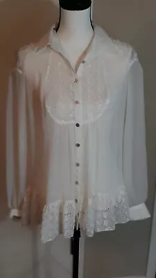  Anthropology Daniel Rainn M White Eyelet Lace Hem & Yoke Pablum Button Up Top  • $18