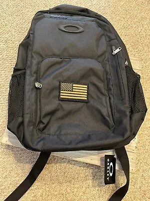 NWT OAKLEY Lightweight Backpack Day Pack American Flag Patch Custom Sewn *READ • $39.99