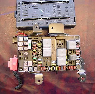 2005-2007 FORD F250 F350 Fuse Box Interior Dash Junction 6C3T-14A067-AB OEM • $129.95