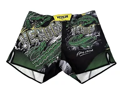 Venum Crocodile Fight Shorts Mens Size XL Black & Green Ripstop MMA Boxing • $33.22