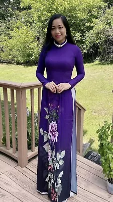 Ao Dai Vietnamese Lụa Nhật Màu Tím Huế In 6D Hoa Hồng Size S Quần Lụa Trắng • $45.90