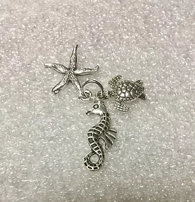 Beach Charm Set. Starfish. Turtle Seahorse. SALE! • $2.25