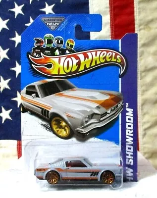 2013 Hot Wheels Showroom Series '65 FORD MUSTANG 2+2 FASTBACK • $5.99