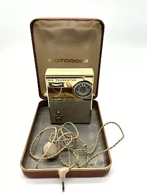 Vintage Motorola Six Transistor Radio With Case & Ear Bud • $60