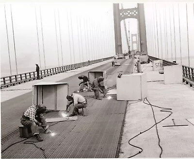 Welders Mackinac Bridge Welding Crew American Bridge Welders Helmet Masks 1956 • $8.99