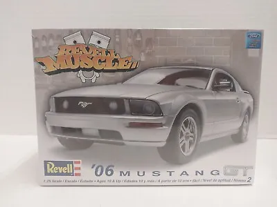 Revell 85-2839 1:25 2006 Ford Mustang GT Model Kit Factory Sealed  • $34.99