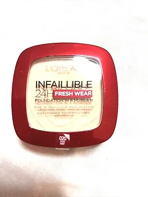 L'oreal Infaillible 24h Fresh Wear Foundation In A PowderVARIOS USE MENU • £7.75