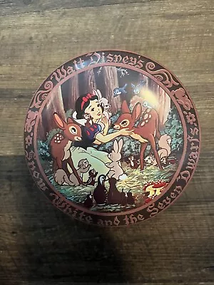 Snow White And The Seven Dwarfs Vintage 1980s Disney Daher Tin Made In England • $30