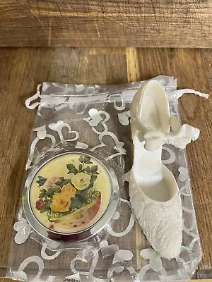 £5.75 • Buy Just The Right Shoe With Compact Mirror.