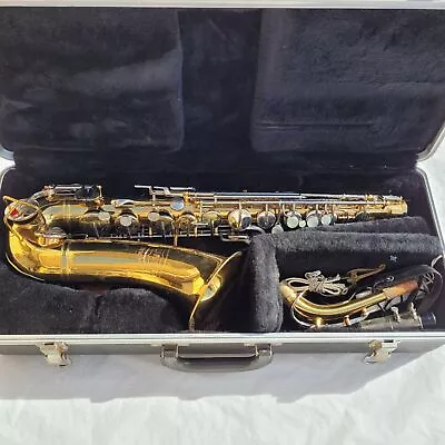 Selmer Bundy Alto Saxophone With Hard Case And More • $332.49