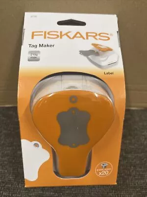 Fiskars 3 In 1 Tag Maker Punch Label For Labels 5 X 5.75 Cm • £15