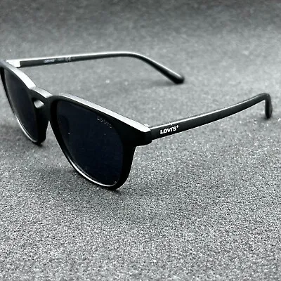 Levi's LEV128M Sunglasses - Matte Black W/ Gray Lenses 53-21-145 EUC • $38