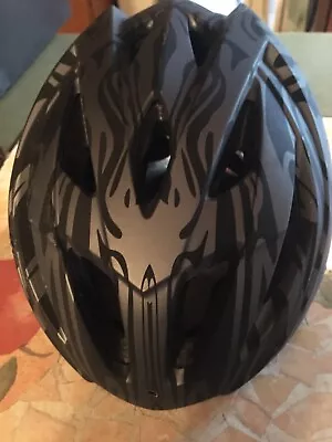 Mongoose Blackcomb Tatoo Hardshell Bike Helmet Youth (52-56cm) • $13.50