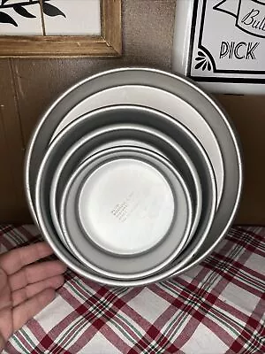 Wilton Cake Pans Lot Round • $9.99