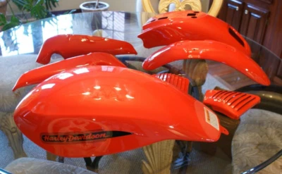 $1987.65 • Buy NOS Genuine Harley Davidson V-Rod Racing Orange 7 Piece Paint Set 95700-04BNB