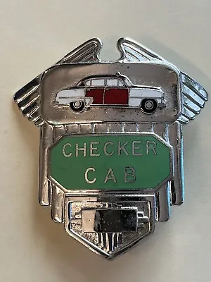 RARE 🇺🇸 VINTAGE〰️ 1940s-50s 〰️CHECKER CAB DRIVER HAT BADGE 👀 LQQK 👀 • $125