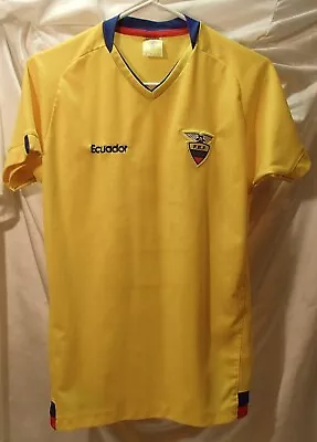 Ecuador National Team Soccer Jersey Yellow Shirt Mens Size Small F.E.F. • $9.99