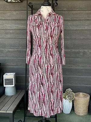 Diane Von Furstenberg 100%Silk Dress Size 6 • $39.99