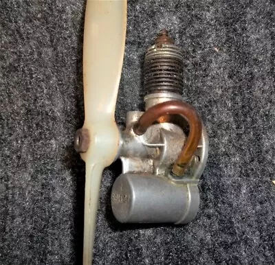 Vintage Model Airplane Engine SPITZY - 7 • $25