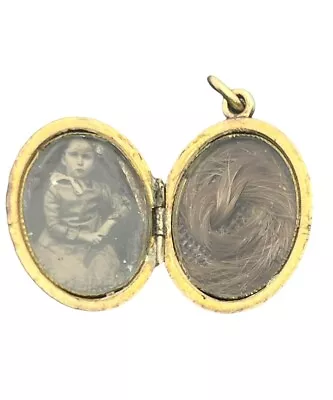 Victorian Antique Gold Tone Oval Mourning Locket Little Girl Photo & Hair  • $299