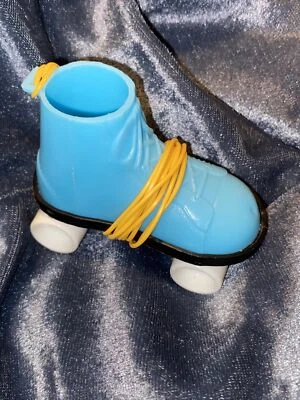 $19.99 • Buy Vintage 80s LARGE ROLLER SKATE Necklace GUMBALL MACHINE Charm