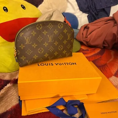 £420 • Buy Louis Vuitton Cosmetic Pouch Gm MEDIUM