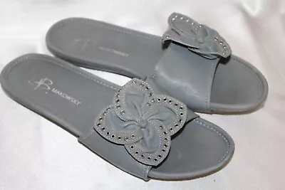 B MAKOWSKY Soft Dusty Blue Leather JULIE Open Toe Flower Grommets Slides Sz 9 • $19.96