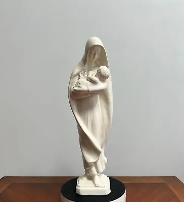 Vintage Madonna With Child By Goebel Hummel In White Signed “HM 35” • $60