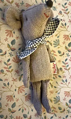 Maileg Retired Rare HTF 2011 Single Climbing Magnetic Grey 12cm Mouse In Scarf • £37.99