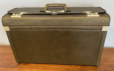 Platt Brown Catalog Case Pilot Doctor Lawyer Salesman Hard Briefcase 21 X13 X8  • $74.99