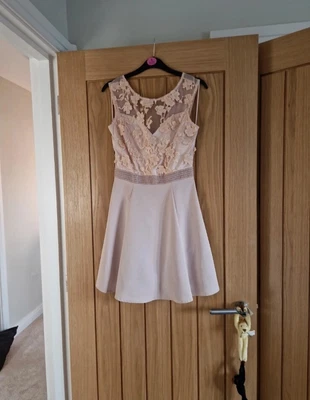 £15 • Buy Lipsy SZ8 Dress