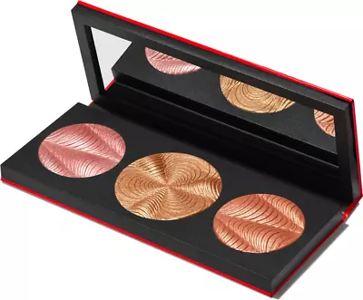 New! Mac Step Bright Up Extra Dimension Skinfinish Palette: Medium / Deep • $13.50