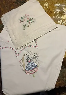 Vintage Pair Mexican Fiesta Tablecloths Embroidered Nice  • $25