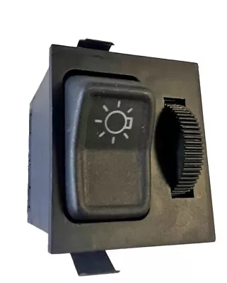 OEM VW Headlight Switch Jetta 1981-84 Rabbit Cabriolet Convertible Cabrio 81-90 • $9.95