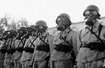 £5.15 • Buy WW2 Picture Photo German Soldiers With Gas Mask 3114