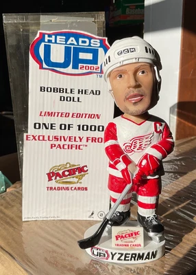 $32.99 • Buy 2002 Pacific Heads Up Bobble Head = Steve Yzerman = Nm/m = W/display Case