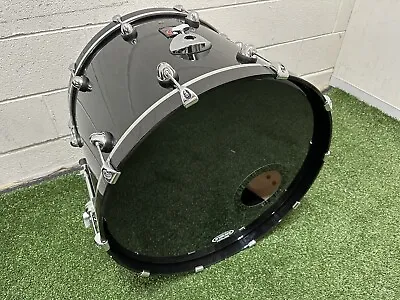 PREMIER MAPLE GENISTA BLACK KICK/BASS DRUM 24” X 17” • $450