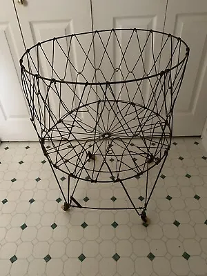 $90 • Buy VINTAGE COLLAPSIBLE WIRE French LAUNDRY CART BASKET - 23” Rolling